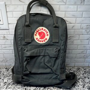 Kånken Mini Backpack - Dark Green